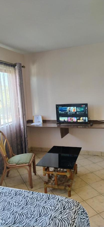 Plus254 Hotel Nairobi Bagian luar foto