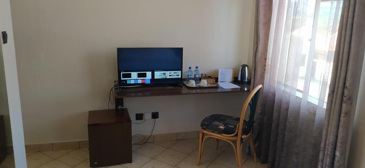 Plus254 Hotel Nairobi Bagian luar foto