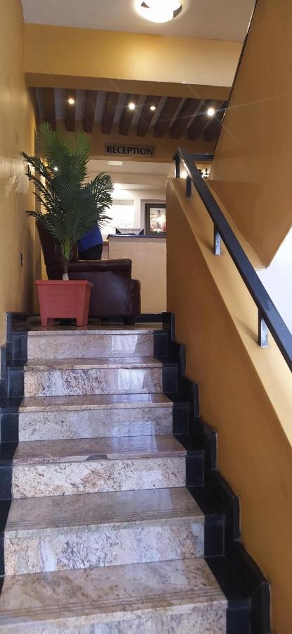 Plus254 Hotel Nairobi Bagian luar foto