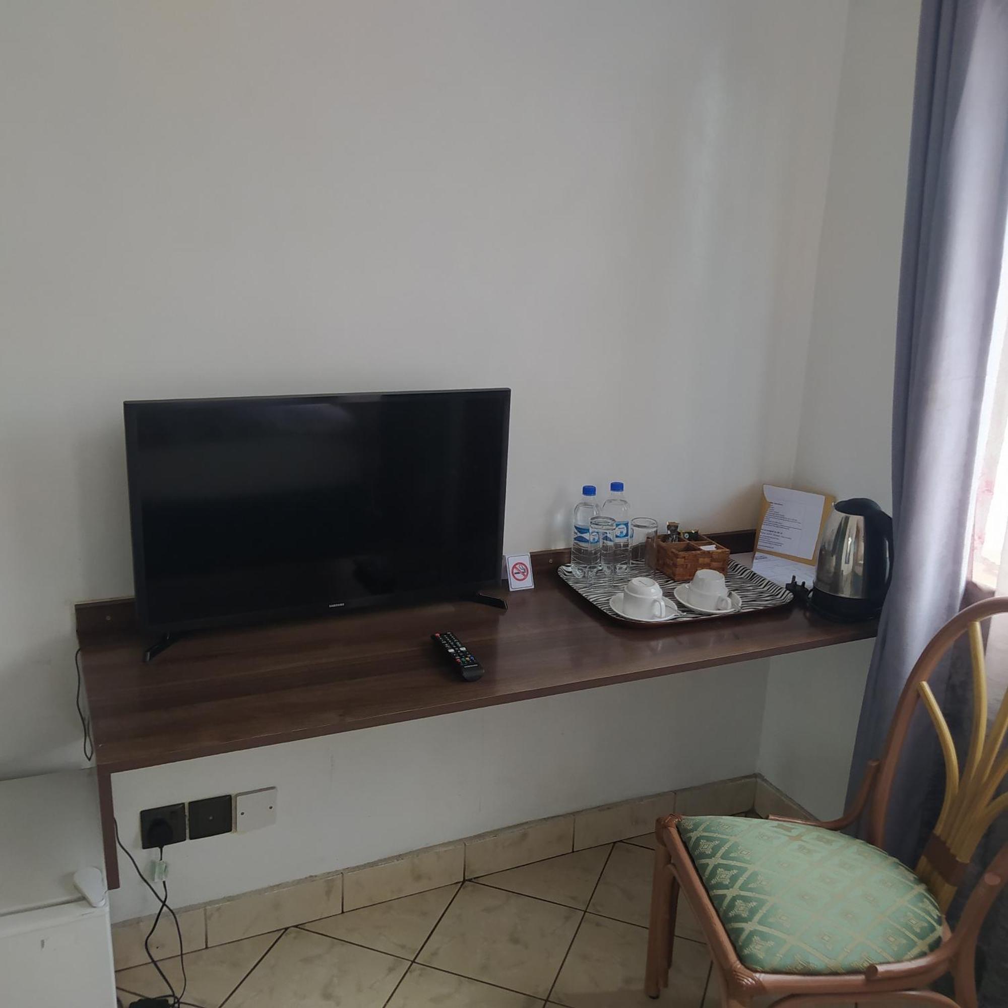 Plus254 Hotel Nairobi Bagian luar foto