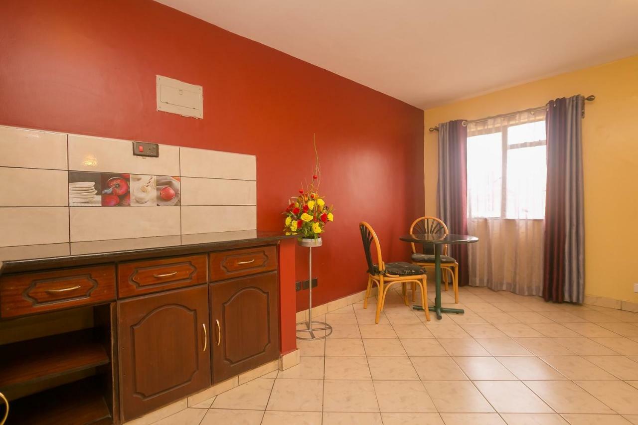 Plus254 Hotel Nairobi Bagian luar foto