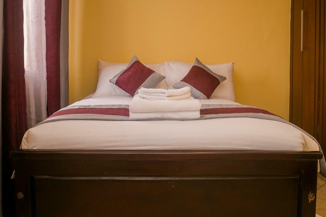 Plus254 Hotel Nairobi Bagian luar foto